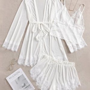 White lace lingerie set 3pc